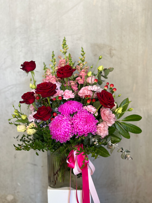 Blushing Hearts Vase Arrangement's